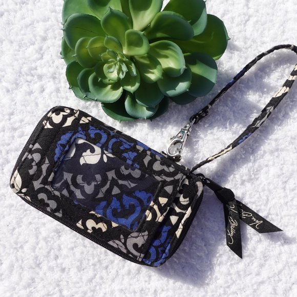 vera bradley wristlet with id window